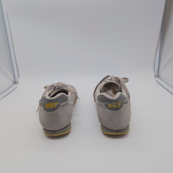 1980s Nike Sz 9 Gray White Waffle Running Shoes 9 870608 S - Picture 5 of 10